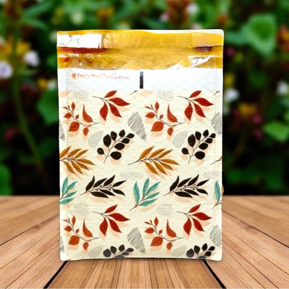 Fall Leaves Bubble Mailers 8.5" x 12" Pack of 10 - Picture 2 of 5